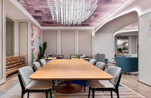 Danzhou Hotel | Mercure Danzhou Yangpu Seaview