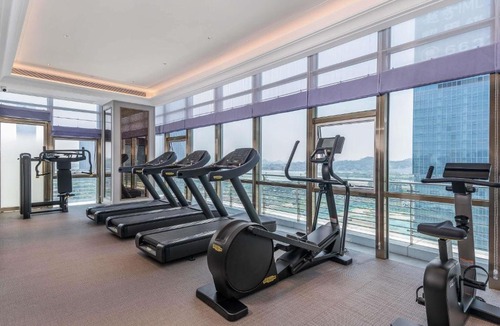 Huangpu Hotel | Mercure Guangzhou Financial City - Free Shuttle Bus to Canton Fair Complex During Canton Fair Period