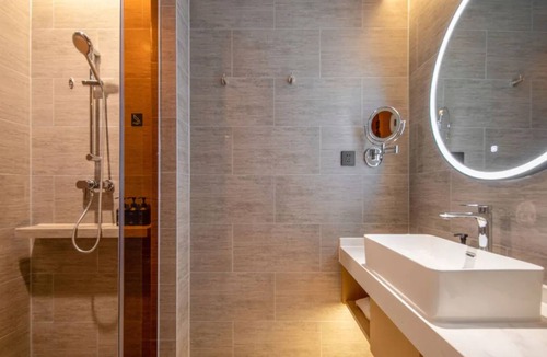 Qixia District Hotel | Mercure Nanjing Sun Yat-Sen Mausoleum