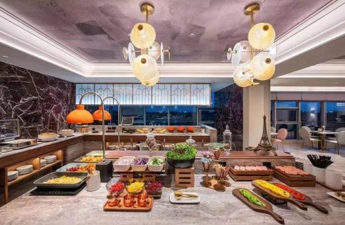 Chongchuan Hotel | Mercure Nantong Suxitong Riverside
