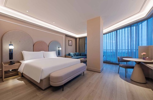 Chongchuan Hotel | Mercure Nantong Suxitong Riverside