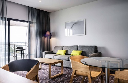 Prestons Hotel | Mercure Sydney Liverpool