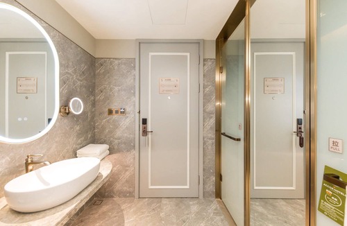Qujiang New District Hotel | Mercure Xian Dayan Pagoda