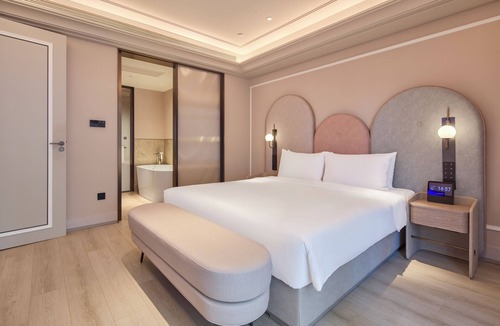 Yanta Qu Hotel | Mercure Xian Gaoxin Dazhai Road