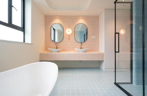 Xujiahui Apartment | Merit尊园 Four-bedroom near Xujiahui Church