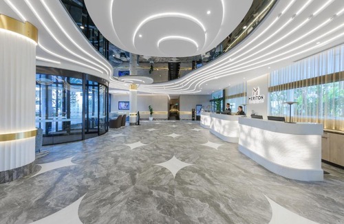 Broadbeach Hotel | Meriton Suites Broadbeach