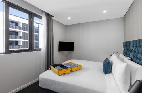 Mascot Hotel | Meriton Suites Sydney Airport