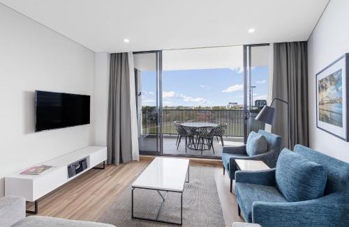 Mascot Hotel | Meriton Suites Sydney Airport