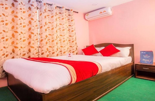 Sinamangal Hotel | MeroStay 115 Hotel Pranisha Inn