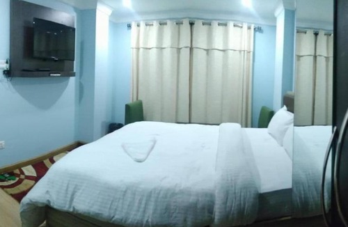 Sinamangal Hotel | MeroStay 160 Samrajya