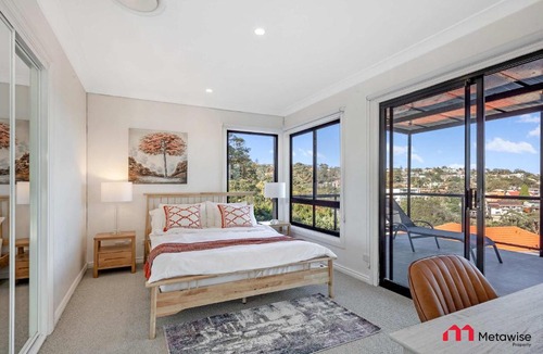Seaforth House | MetaWise Luxe 6 Bed Ocean View Family Home in Seaforth
