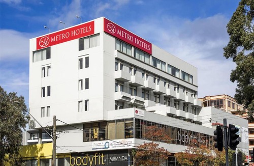 Miranda Hotel | Metro Hotel Miranda