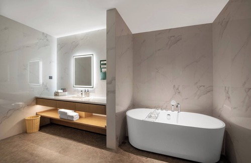Dapeng Hotel | METROPARK SHENZHEN BAUHINIA