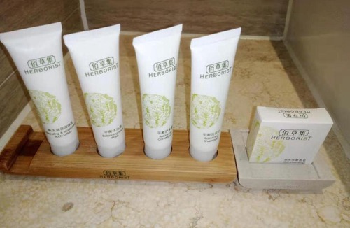 Wuchang Hotel | Metropolo, Wuhan, Wuchang Jiangtan Jiyuqiao Subway Station