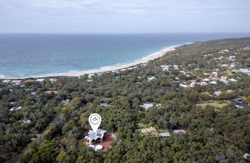 Eagle Bay House | Mibremilla I Private Properties