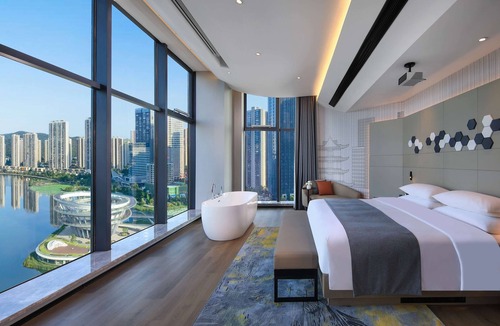 Yue Lu Hotel | Microtel By Wyndham Changsha Meixi Lake