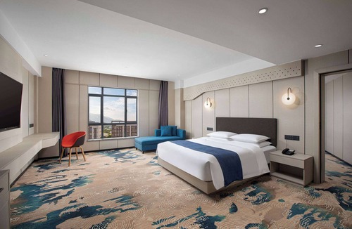 Yuancheng District Hotel | Microtel By Wyndham Heyuan