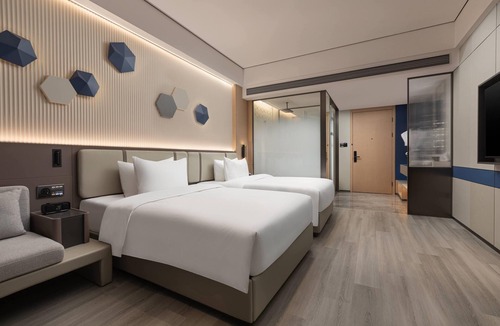 Maonan District Hotel | Microtel BY Wyndham Maoming Dianbai