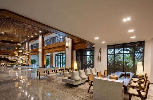 Yunjinghong Hotel | Microtel by Wyndham Xishuangbanna City Center