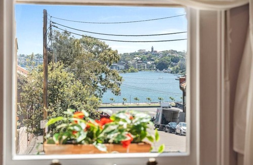 Millers Point House | Miller's on Kent - Heritage house with breathtaking harbour views.