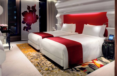 Bowrington Hotel | Mira Moon