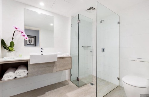 Terrey Hills Hotel | Miramare Gardens Boutique Accommodation
