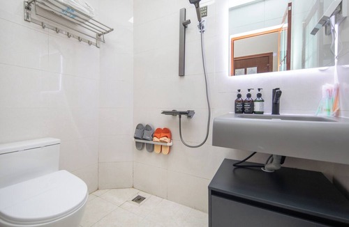 Futian CBD Hotel | mitu mtt apartment hotel