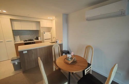 Dickson Apartment | Modern 1-bedroom Unit in Dicksonnear Shops