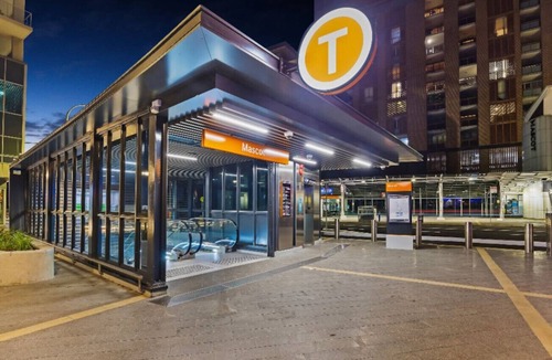 Mascot Apartment | Modern 3BR Mascot Retreat | Walk to Train &Airport