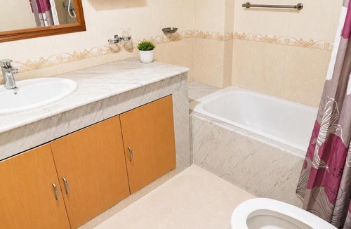 Banani Apartment | Modern Banani Apt, 2BR, 12 Min from Airport