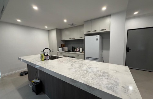 Maylands House | Modern Brand new Spacious Home 4BDR in Maylands