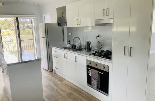 Castlereagh House | Modern Cottage amongst nature