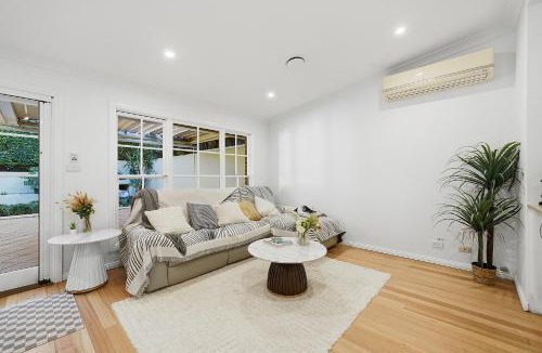 Artarmon House | Modern Federation Retreat North Shore Stay Parking