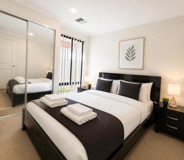Bassendean Villa | Modern oasis
