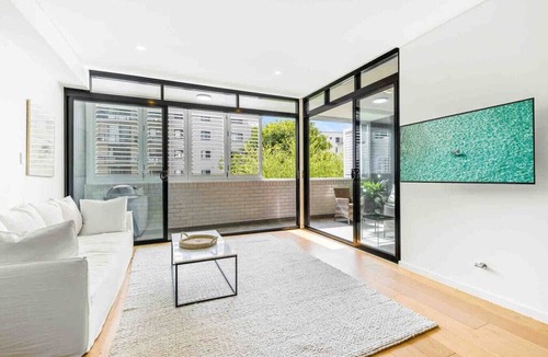 Darlinghurst Apartment | Modern, Private Luxury Apartment - Harbourside