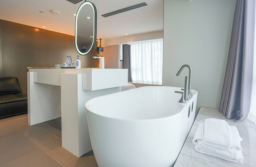Feishajiao Hotel | Modern Space Hotel Guangzhou Nansha Line4 STN