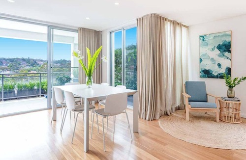 Randwick Apartment | Modern & Spacious, Walk to Coogee Beach