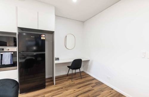 Hermit Park Apartment | Modern Townsville Apartment Near CBD