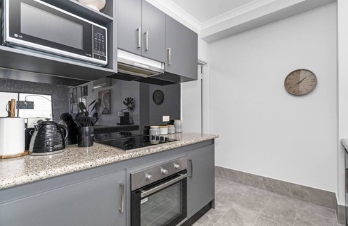 East Perth Apartment | Modern Urban Escape: 2BR with South-Facing Balcony