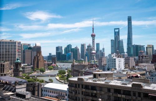 Hong Kou Apartment | Molly House - The Bund Riverview, Near Nanjing East Road 3-Bedrooms with Elevator Apartment, Near the subway