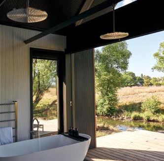 Braidwood Hotel | Mona Farm