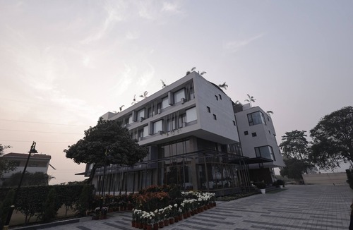 Muzaffarnagar Hotel | Moolchand Resorts