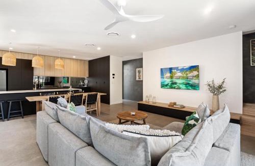 Mooloolaba House | Mooloolaba luxury beach escape with heated pool