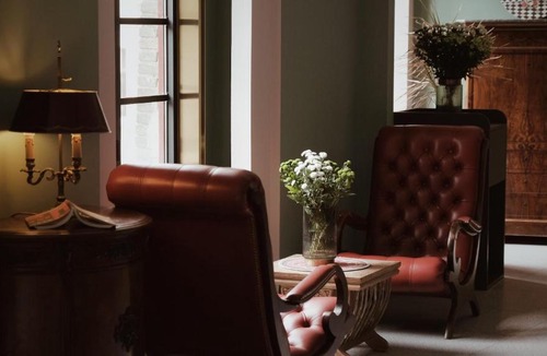 Kunming City Centre Hotel | Moon and Chalice Boutique Hotel