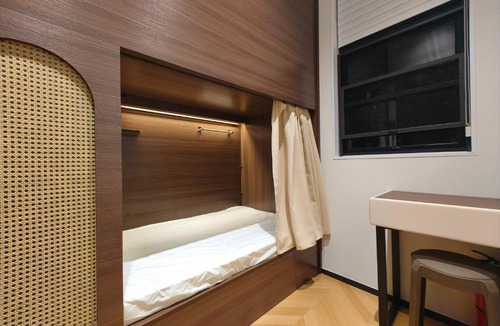 Haizhu Hotel | Moon International Youth Hostel-Changgang Metro Station Branch near the Second Affiliated Hospital of Guangzhou Medical University