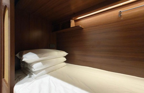 Haizhu Hotel | Moon International Youth Hostel-Changgang Metro Station Branch near the Second Affiliated Hospital of Guangzhou Medical University