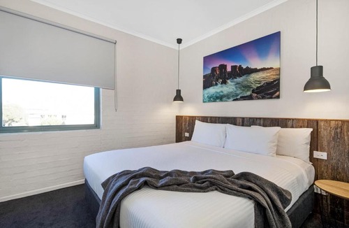 Rye Hotel | Moonlight Bay Apartments