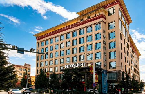 Shangri-La Hotel | Moonlight International Hotel Shangri-la Dukezong Ancient City