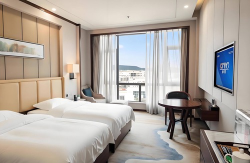Shangri-La Hotel | Moonlight International Hotel - Shangri-La Dukezong Ancient City