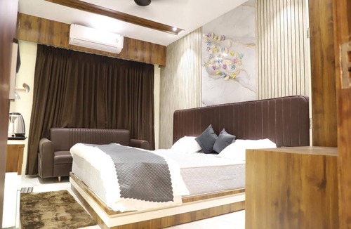 Ajmer Hotel | Moresta Ajmer Hotel with Rooftop Bar